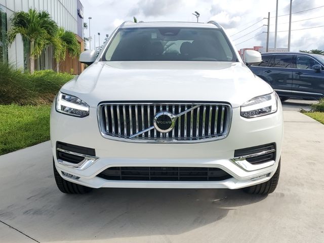 2025 Volvo XC90 Core