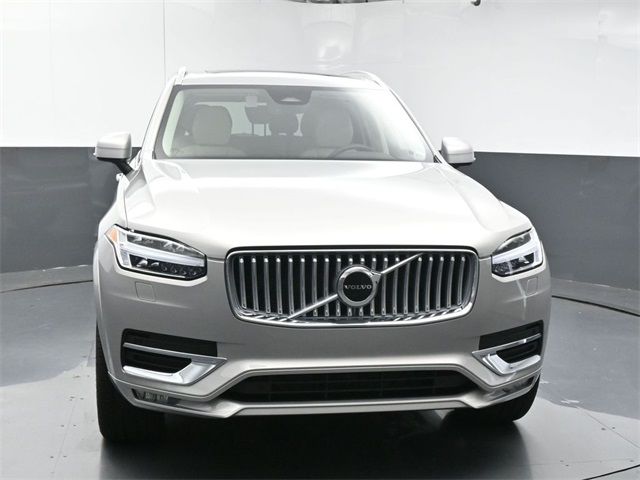 2025 Volvo XC90 Core