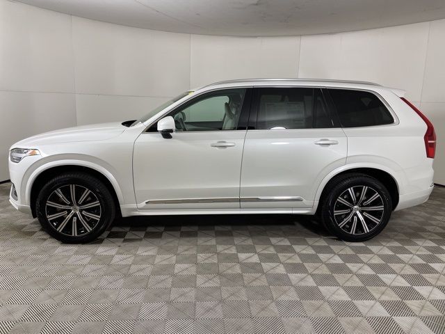 2025 Volvo XC90 Core