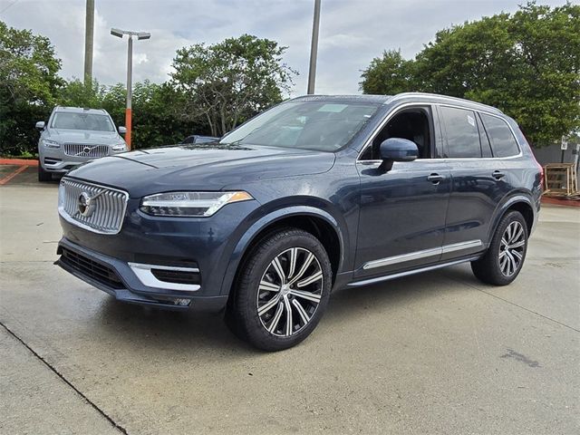 2025 Volvo XC90 Core