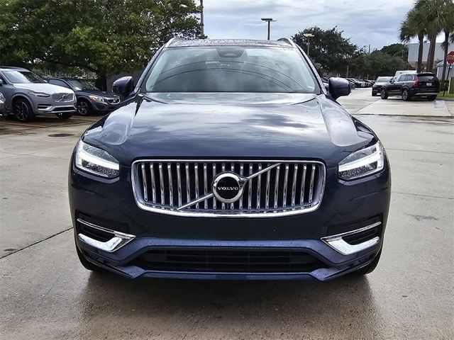 2025 Volvo XC90 Core