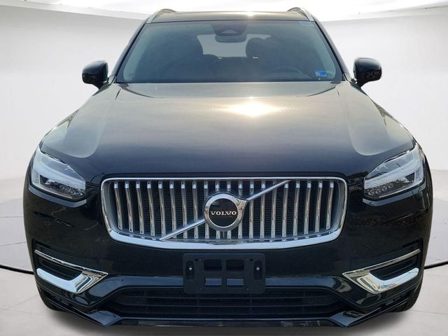 2025 Volvo XC90 Core