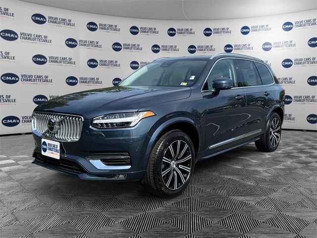 2025 Volvo XC90 Core