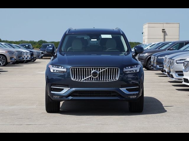 2025 Volvo XC90 Core