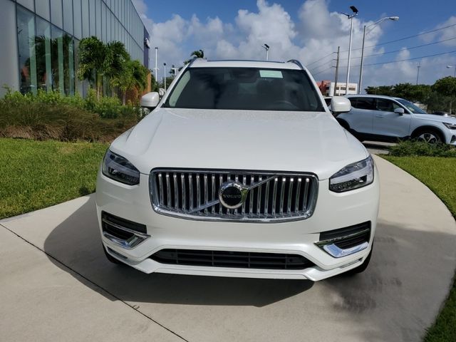 2025 Volvo XC90 Core