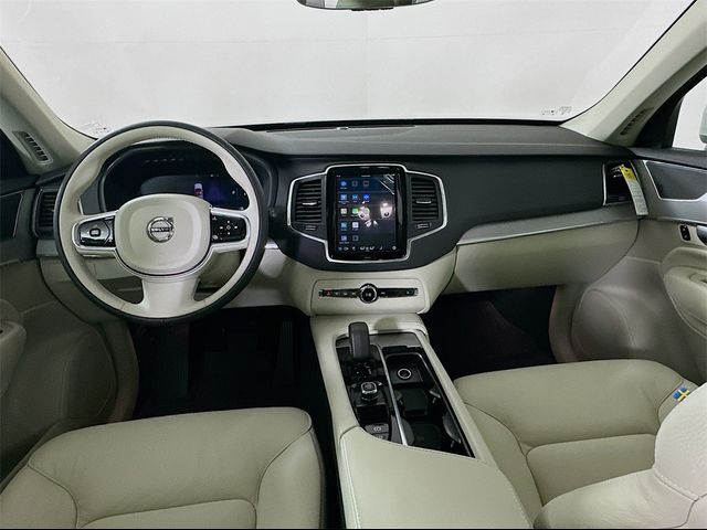 2025 Volvo XC90 Core