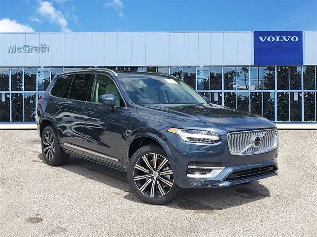 2025 Volvo XC90 Core