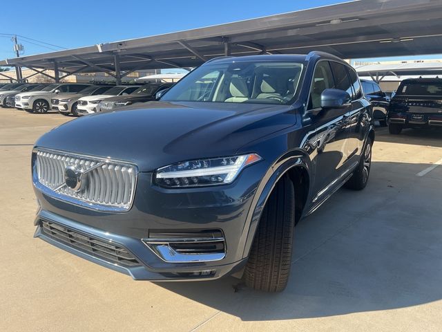 2025 Volvo XC90 Core