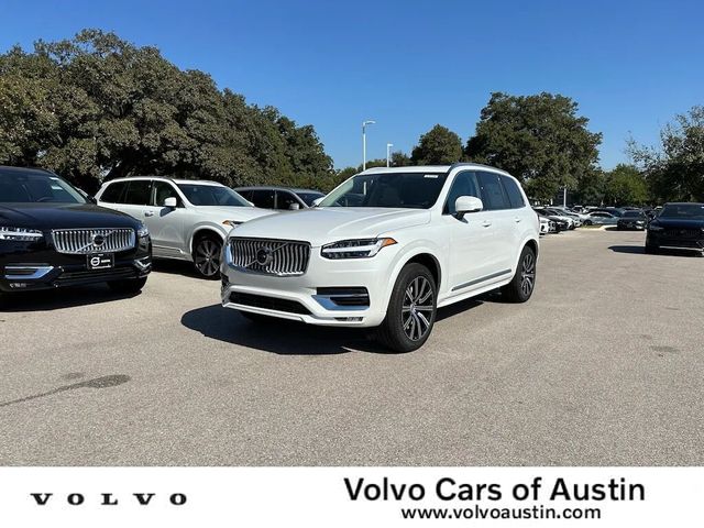 2025 Volvo XC90 Core