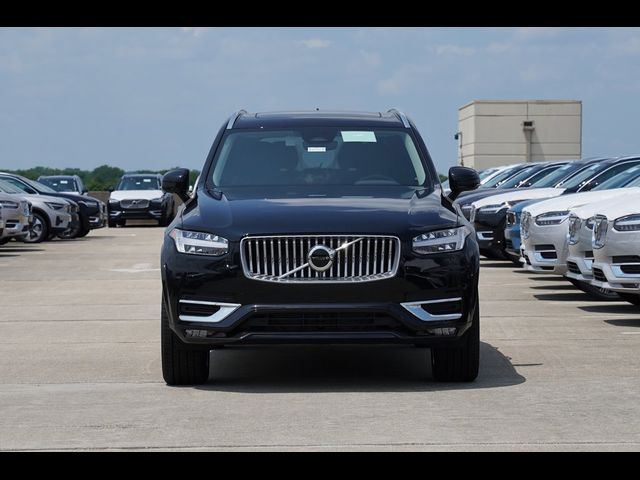 2025 Volvo XC90 Core