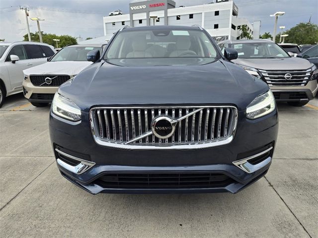 2025 Volvo XC90 Core