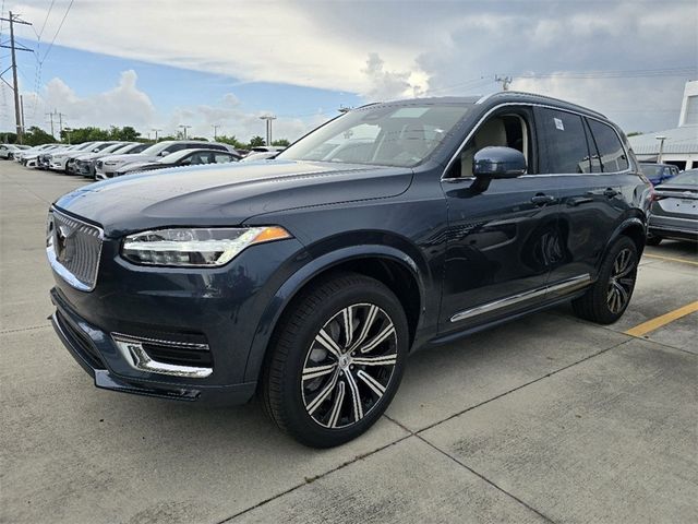 2025 Volvo XC90 Core