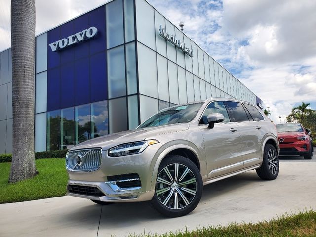 2025 Volvo XC90 Core