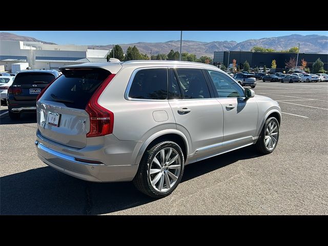 2025 Volvo XC90 Core