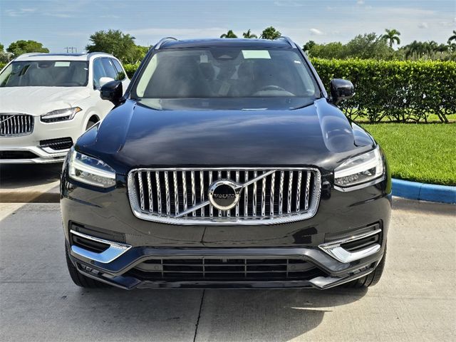 2025 Volvo XC90 Core