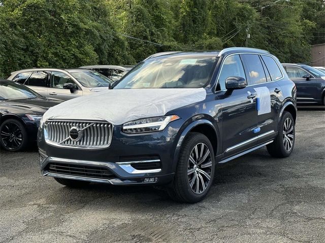 2025 Volvo XC90 Core