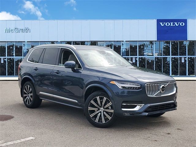 2025 Volvo XC90 Core