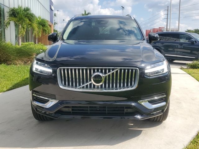 2025 Volvo XC90 Core