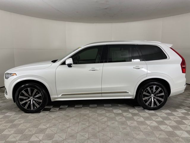 2025 Volvo XC90 Core