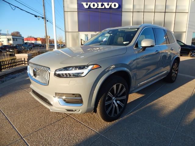 2025 Volvo XC90 Core