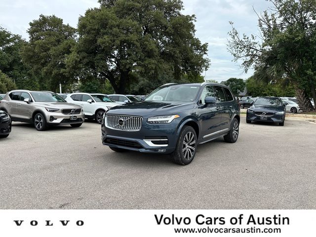 2025 Volvo XC90 Core