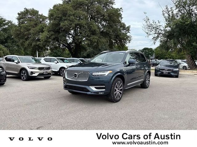 2025 Volvo XC90 Core