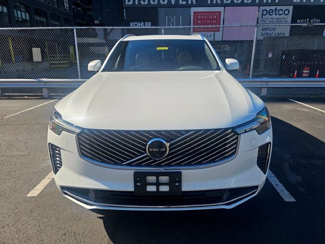 2025 Volvo XC90 Plus
