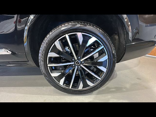2025 Volvo XC90 Plus