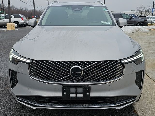 2025 Volvo XC90 Plus