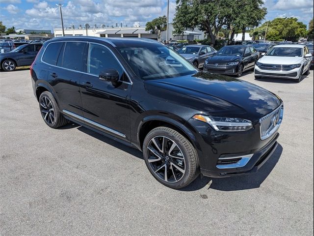 2025 Volvo XC90 Plus