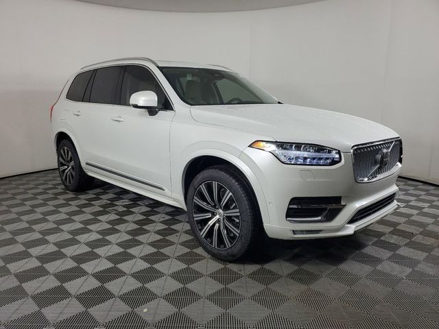 2025 Volvo XC90 Plus