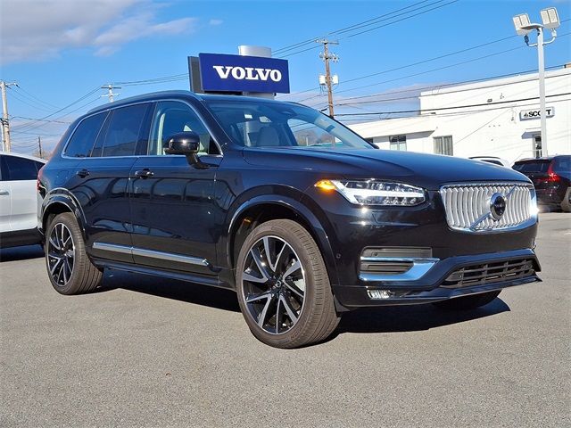 2025 Volvo XC90 Plus