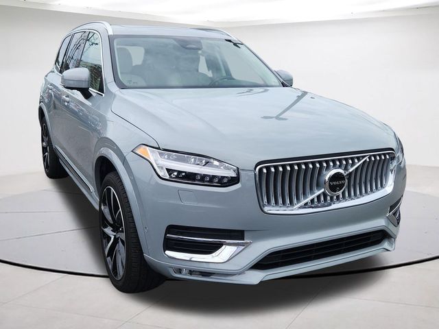 2025 Volvo XC90 Plus