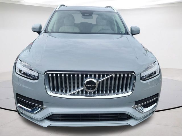 2025 Volvo XC90 Plus