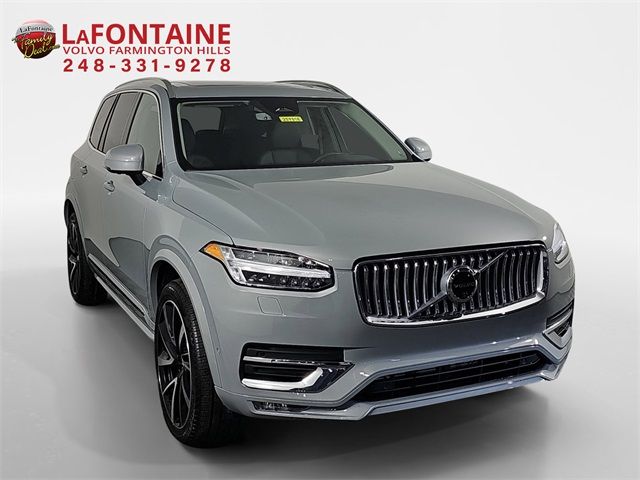 2025 Volvo XC90 Plus