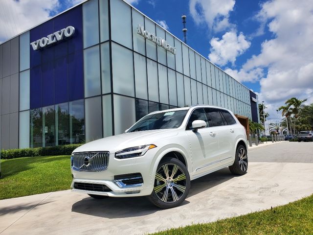 2025 Volvo XC90 Plus