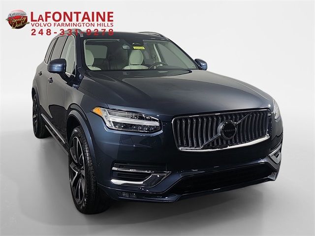 2025 Volvo XC90 Plus