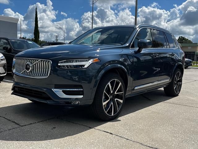 2025 Volvo XC90 Plus