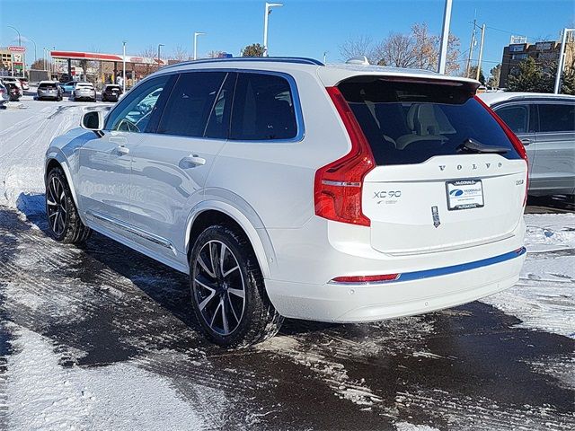 2025 Volvo XC90 Plus