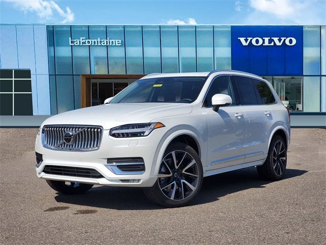 2025 Volvo XC90 Plus