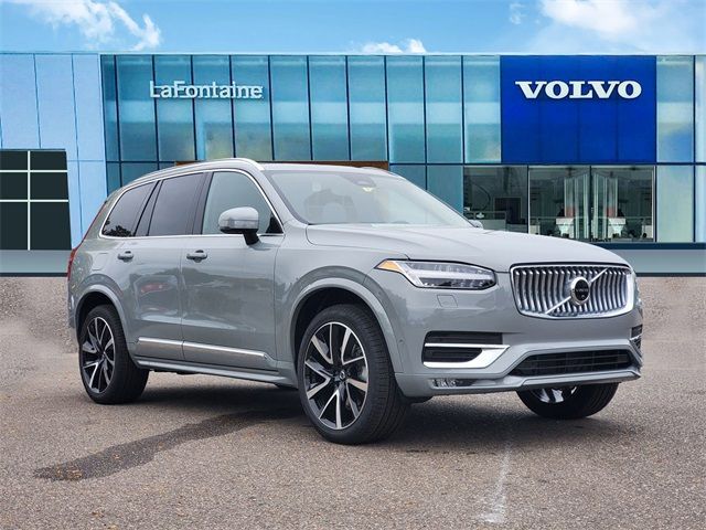 2025 Volvo XC90 Plus