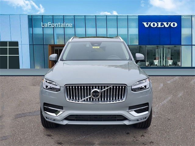 2025 Volvo XC90 Plus