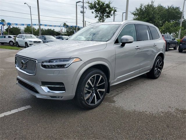 2025 Volvo XC90 Plus