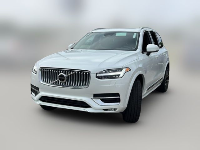 2025 Volvo XC90 Plus