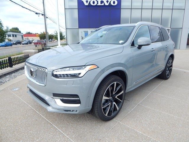 2025 Volvo XC90 Plus