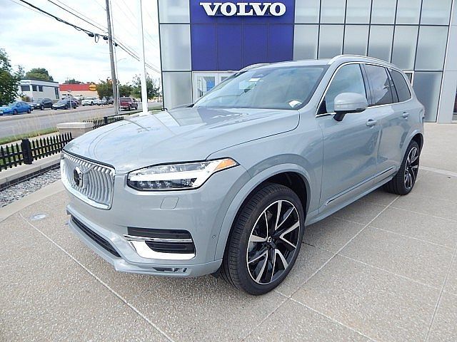 2025 Volvo XC90 Plus