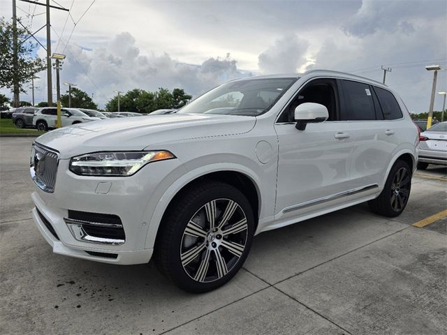 2025 Volvo XC90 Plus