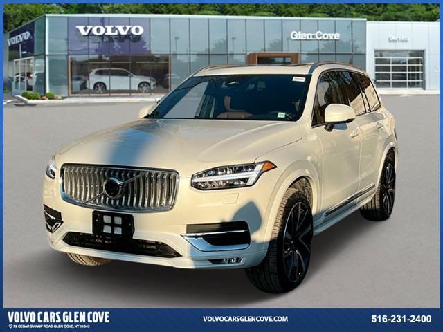 2025 Volvo XC90 Plus