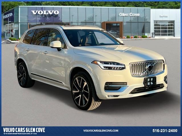 2025 Volvo XC90 Plus