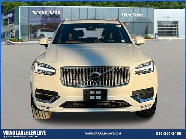 2025 Volvo XC90 Plus